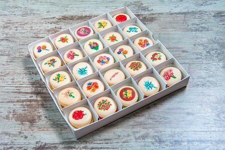 Макарони цветы