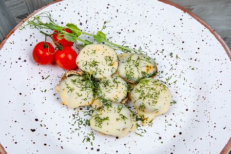Шампиньоны, запеченные с сыром