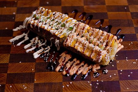 Хот-дог ролл с угрем