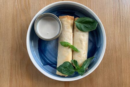 Хрустящие рулетики с крабом