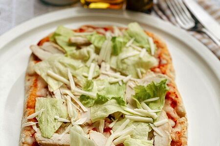 Пицца с куриной грудкой