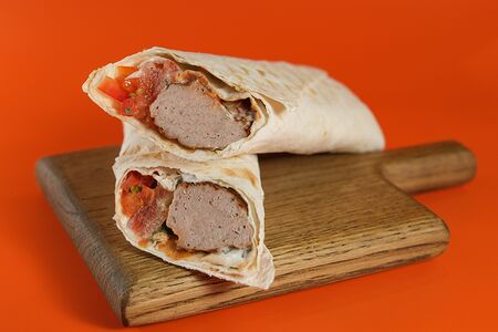 Люля-кебаб в лаваше с курицей