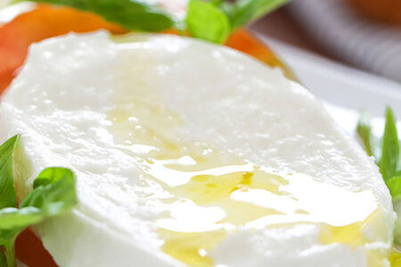 -Сыр моцарелла