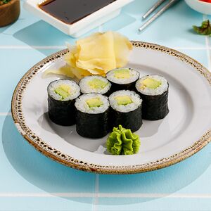 Ролл с авокадо