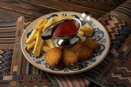 Наггетсы с картофелем фри