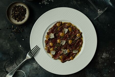 Татаки из говяжьей вырезки