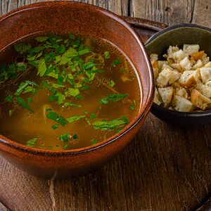 Суп с цыпленком и домашней лапшой