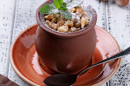 Ванильный мацони с грецкими орехами и медом