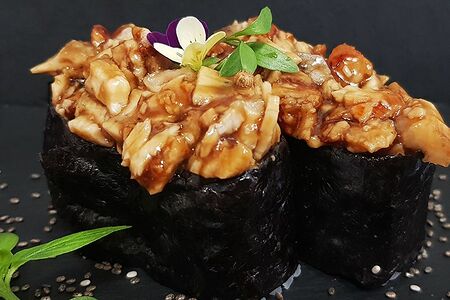 Гункан с угрем