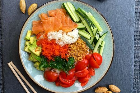 Поке с лососем