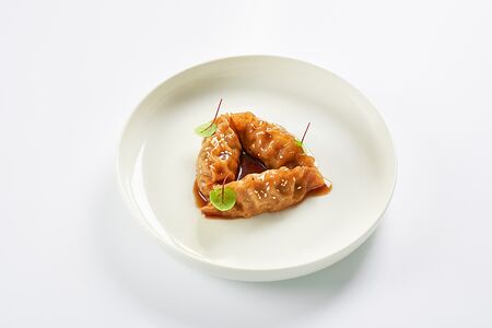 Дамплинги со свининой с соусом пульгоги 