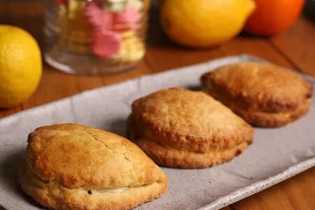 Сочень с творогом 85 гр