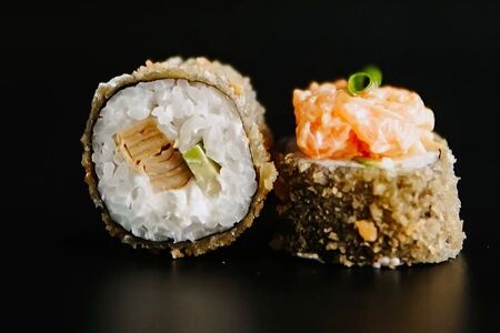 Темпура с тар-таром из лосося