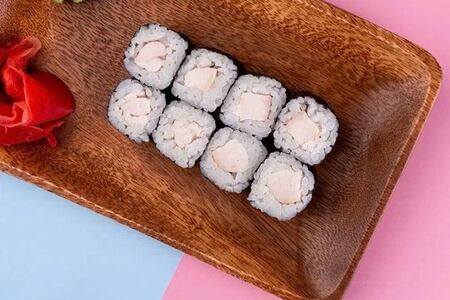 Маки-ролл с курицей