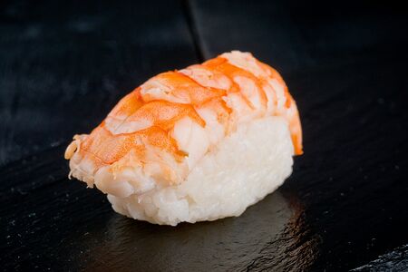 Эби суши 1 шт