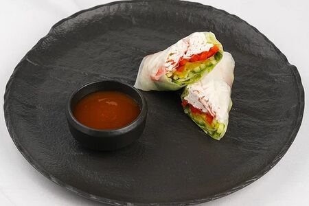 Спринг-ролл со снежным крабом