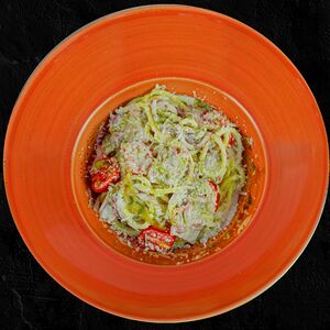 Паста со сливочным соусом и беконом