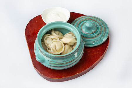 Пельмени домашние со сметаной 