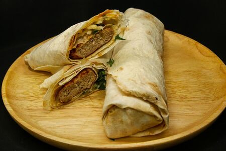 Люля-кебаб в лаваше