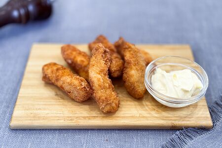 Стрипсы куриные