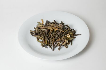 Папоротник орляк с луком