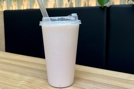 Милк-шейк Малина-кокос 