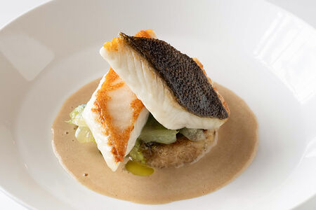 Камбала с крокетом из цветной капусты