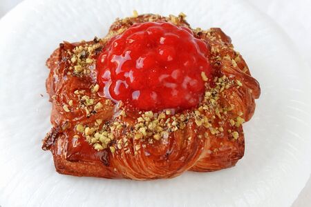 Даниш с вишней