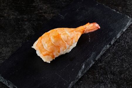 Нигири с креветкой