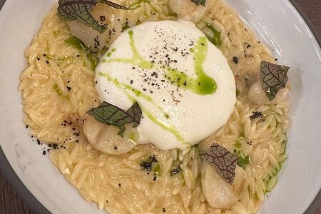 Паста орзо с гребешками и эспумой из пармезана