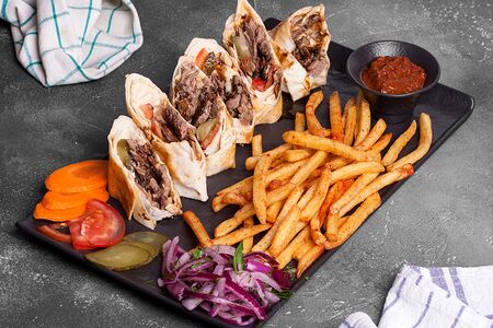 Шаурма с бараниной по-арабски