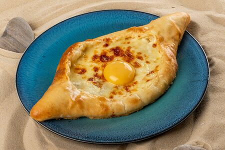 Хачапури по-аджарски