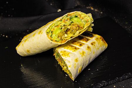 Шаурма на углях с сыром