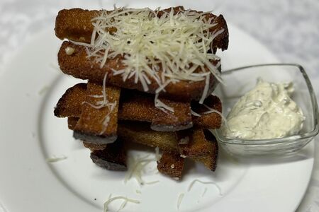 Гренки Чесночные с соусом тартар