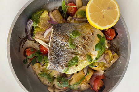 Запеченное филе дорадо с молодым картофелем