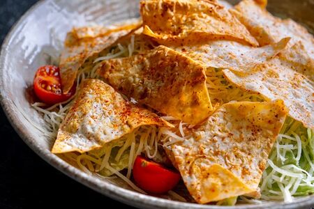 Цезарь с курицей