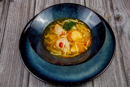 Куриный суп с лапшой