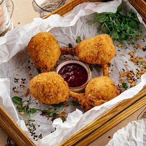 Крылья, фаршированные мягким сыром
