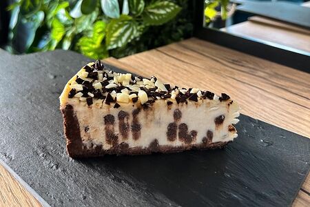 Чизкейк с шоколадной крошкой