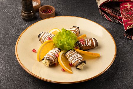 Рулетики из баклажанов