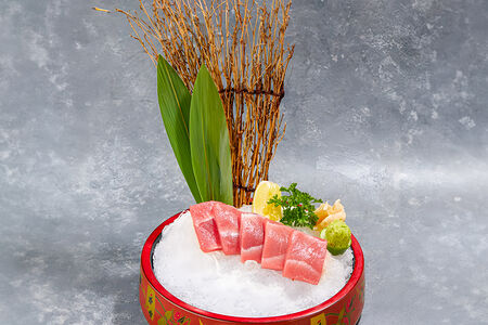 Сашими чуторо