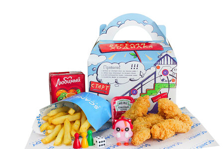 Сканди Милл со стрипсами