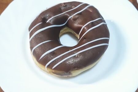 Пончик Донат шоколадный