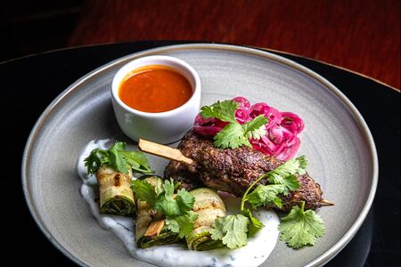 Люля-кебаб из баранины с цукини на гриле