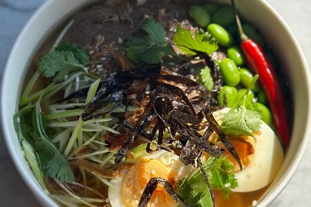 Рамен с пшеничной лапшой и говядиной