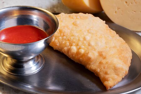 Чебурек с сыром