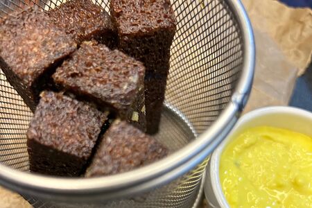 Гренки чесночные