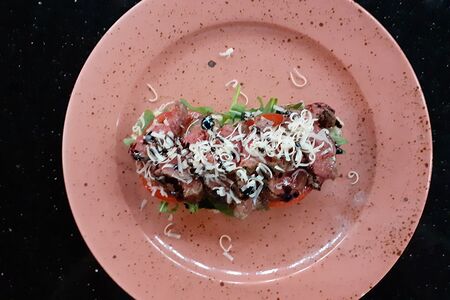 Брускетта с ростбифом