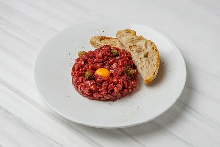 Тартар из мраморной говядины