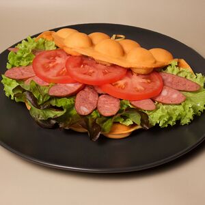 Вафля с охотничьей колбаской